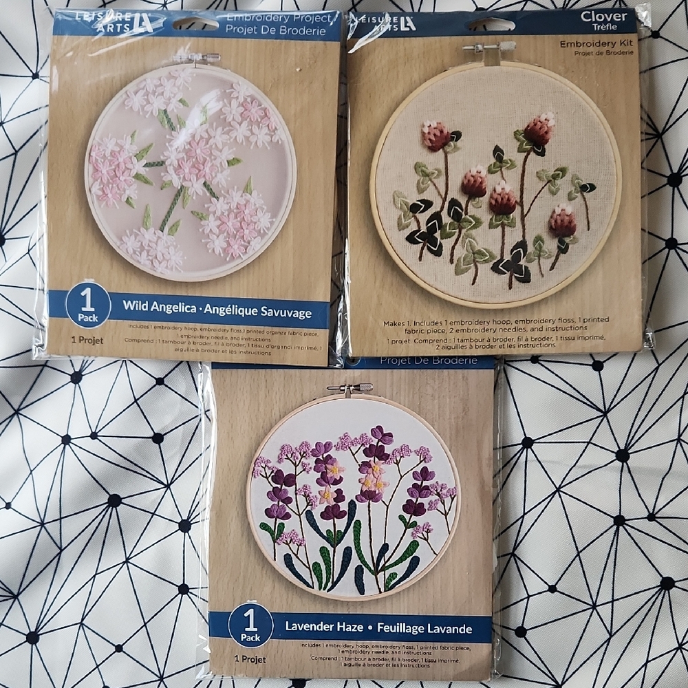 Clover Embroidery Kit Set - Pink, Green, Purple